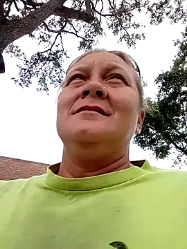 Snapshot of wetnwildforyou chatting on 30, 10, 2025 wetnwildforyou online show from 30, 10, 2025