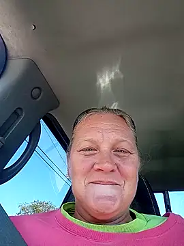 Snapshot of wetnwildforyou chatting on 1, 11, 2025 wetnwildforyou online show from 1, 11, 2025