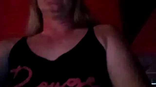 Snapshot of wetnwildforyou chatting on 2, 11, 2025 wetnwildforyou online show from 2, 11, 2025