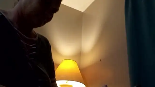 Snapshot of wetnwildforyou chatting on 4, 11, 2025 wetnwildforyou online show from 4, 11, 2025