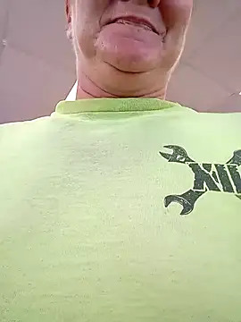 Snapshot of wetnwildforyou chatting on 17, 11, 2025 wetnwildforyou online show from 17, 11, 2025