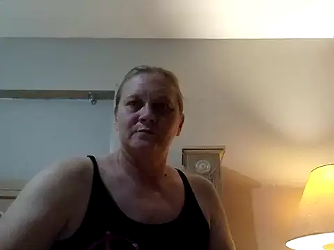 Snapshot of wetnwildforyou chatting on 19, 11, 2025 wetnwildforyou online show from 19, 11, 2025