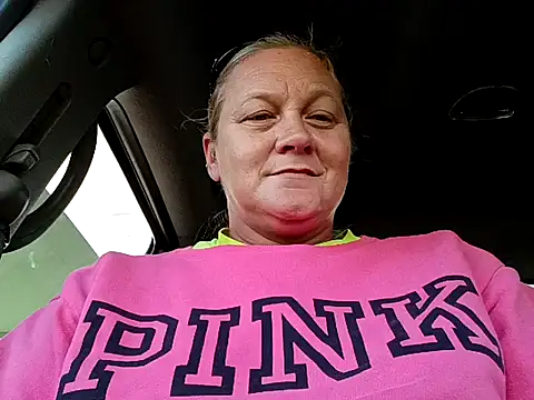 Snapshot of wetnwildforyou chatting on 15, 12, 2025 wetnwildforyou online show from 15, 12, 2025