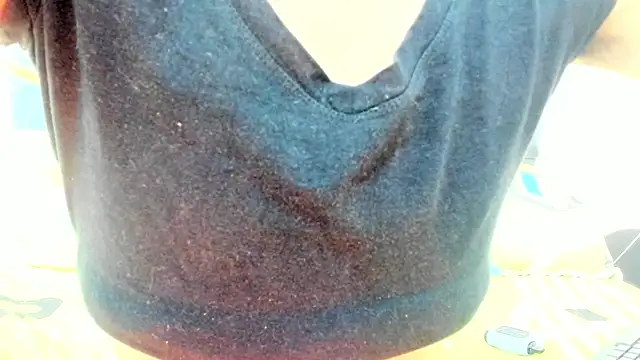 loverisu-coral online show from 20, 3, 2025