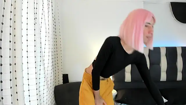 loverisu-coral online show from 4, 10, 2025