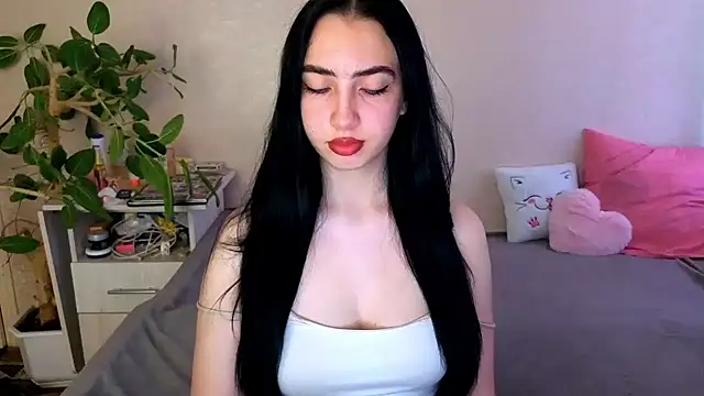 Snapshot of WildKittenX_ chatting on 16, 6, 2026 WildKittenX online show from 16, 6, 2026