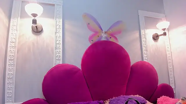 Bonniie 22 online show from 7, 11, 2025