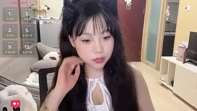 Yik-11 online show from 2, 3, 2025
