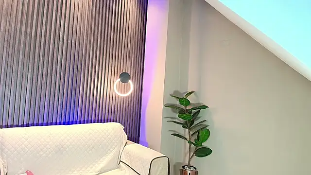 Snapshot of mary_cute9 chatting on 9, 3, 2025 mary cute9 online show from 9, 3, 2025