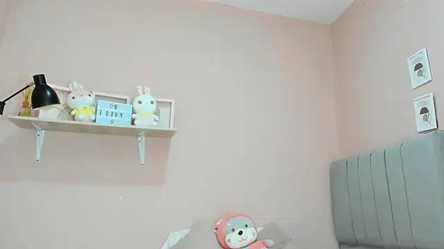 Snapshot of mary_cute9 chatting on 4, 10, 2025 mary cute9 online show from 4, 10, 2025