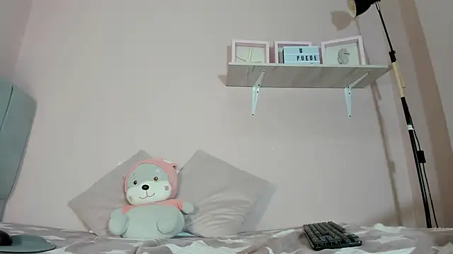 Snapshot of mary_cute9 chatting on 3, 11, 2025 mary cute9 online show from 3, 11, 2025