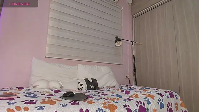 Snapshot of mary_cute9 chatting on 17, 12, 2025 mary cute9 online show from 17, 12, 2025