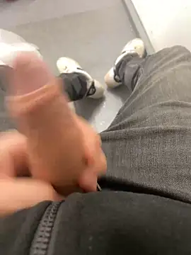 GreekDaddyNickOfficial online show from 8, 3, 2025