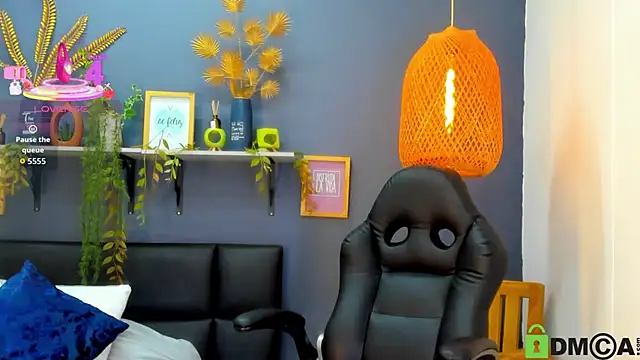 yessila parker online show from 14, 1, 2026