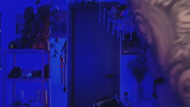  mollycrystal online show from 31, 3, 2026