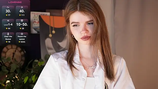 Snapshot of AmityDilley chatting on 6, 10, 2025 AmityDilley online show from 6, 10, 2025