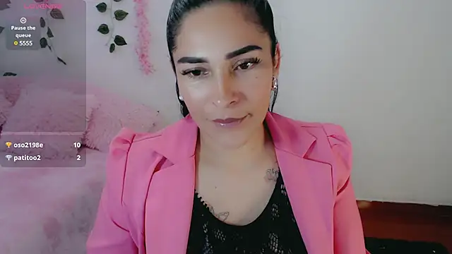 Snapshot of luna_lgomez_ chatting on 12, 3, 2025 luna lgomez online show from 12, 3, 2025