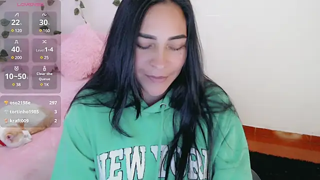 Snapshot of luna_lgomez_ chatting on 13, 3, 2025 luna lgomez online show from 13, 3, 2025