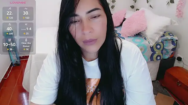 Snapshot of luna_lgomez_ chatting on 16, 3, 2025 luna lgomez online show from 16, 3, 2025