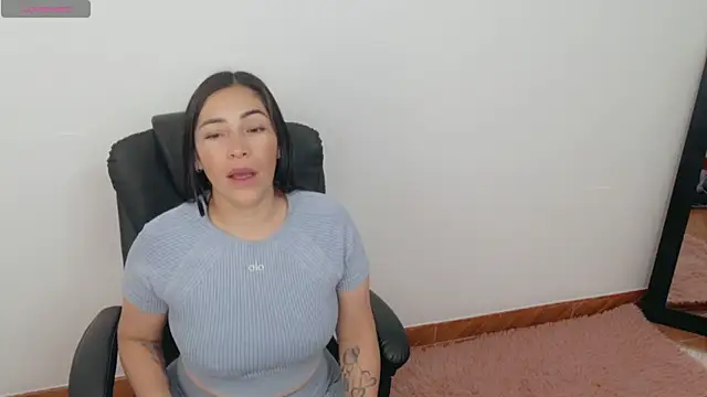Snapshot of luna_lgomez_ chatting on 16, 7, 2026 luna lgomez online show from 16, 7, 2026