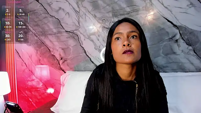 Fernanda liie  online show from 6, 10, 2025