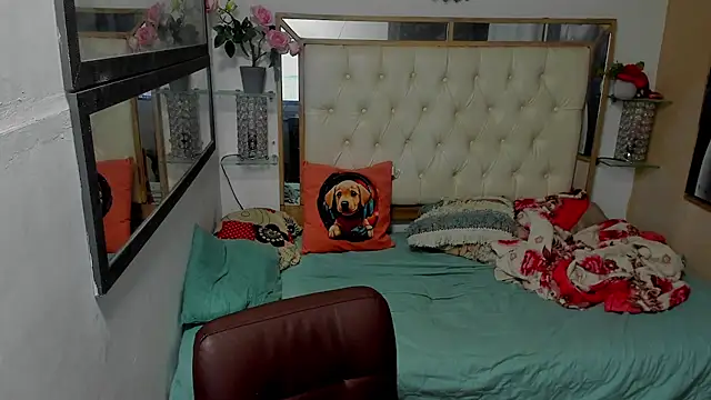 heiker  online show from 1, 12, 2025