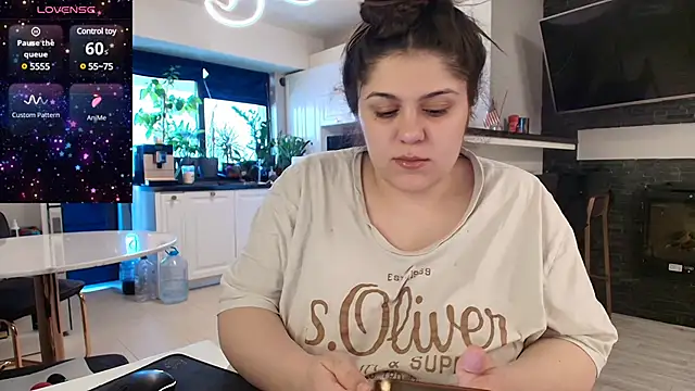 Layla- online show from 26, 2, 2025