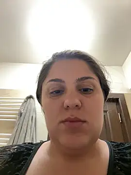 Layla- online show from 6, 10, 2025