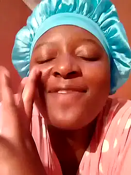 Snapshot of sexyhips2001 chatting on 25, 10, 2025 sexyhips2001 online show from 25, 10, 2025