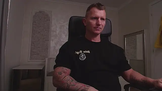 RomeoMalcolm online show from 15, 3, 2025