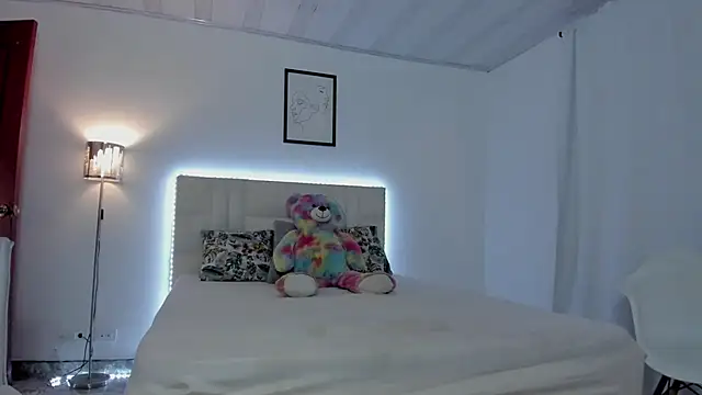 fernandaqueens online show from 20, 3, 2025