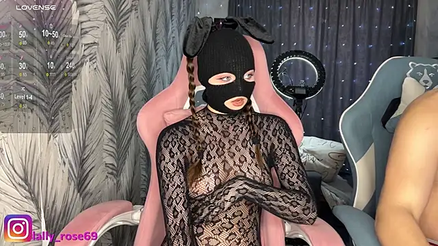 Snapshot of LallyRose69 chatting on 6, 5, 2026 LallyRose69 online show from 6, 5, 2026