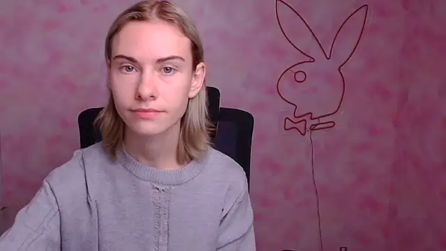 Fiona Night online show from 25, 10, 2025