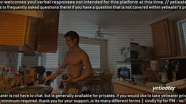 Snapshot of yetieater chatting on 9, 4, 2026 yetieater online show from 9, 4, 2026