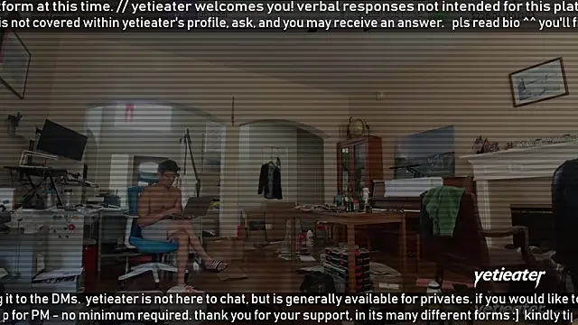 Snapshot of yetieater chatting on 14, 4, 2026 yetieater online show from 14, 4, 2026