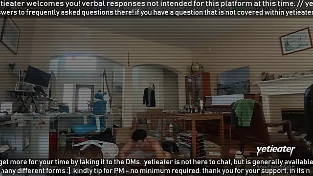 Snapshot of yetieater chatting on 16, 4, 2026 yetieater online show from 16, 4, 2026