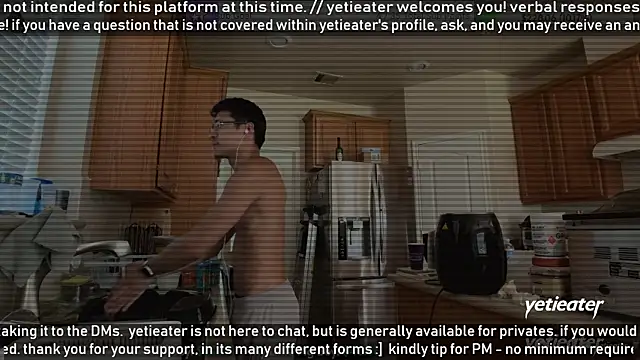 Snapshot of yetieater chatting on 2, 7, 2026 yetieater online show from 2, 7, 2026