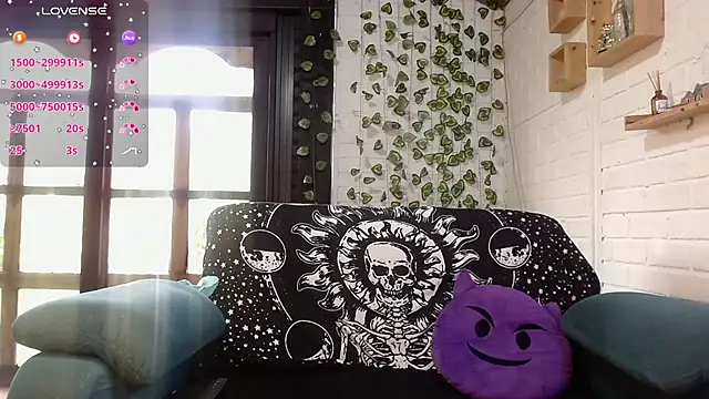 LiraSonnett online show from 16, 10, 2025