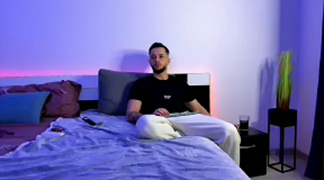 Snapshot of nicholasX1 chatting on 12, 3, 2025 nicholasX1 online show from 12, 3, 2025