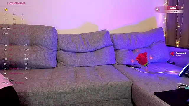dinky  emily online show from 13, 3, 2025