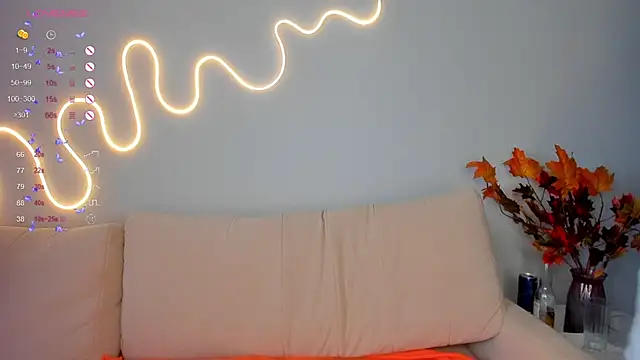 dinky  emily online show from 15, 9, 2025