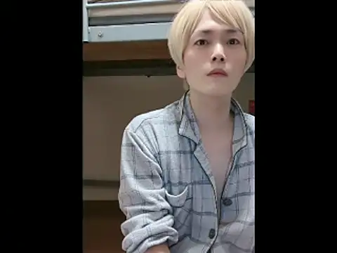 Snapshot of mgnhiroyuki chatting on 25, 4, 2026 mgnhiroyuki online show from 25, 4, 2026