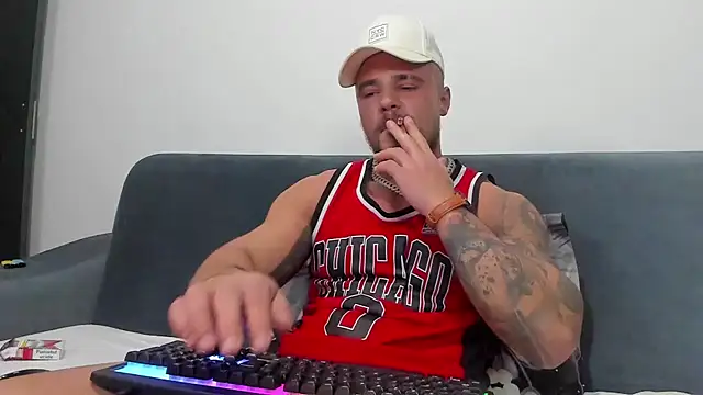 Tiberius hunk online show from 21, 3, 2025