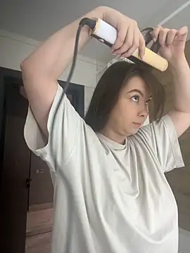 HannaJohnson online show from 8, 3, 2025