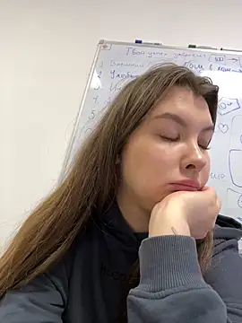 HannaJohnson online show from 11, 3, 2025