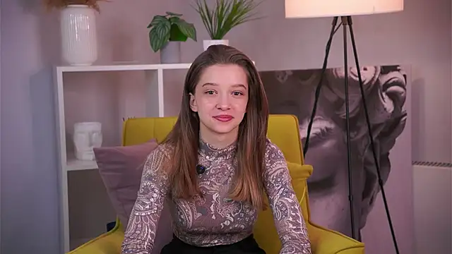 Snapshot of UdelaHathorne chatting on 1, 3, 2025 UdelaHathorne online show from 1, 3, 2025