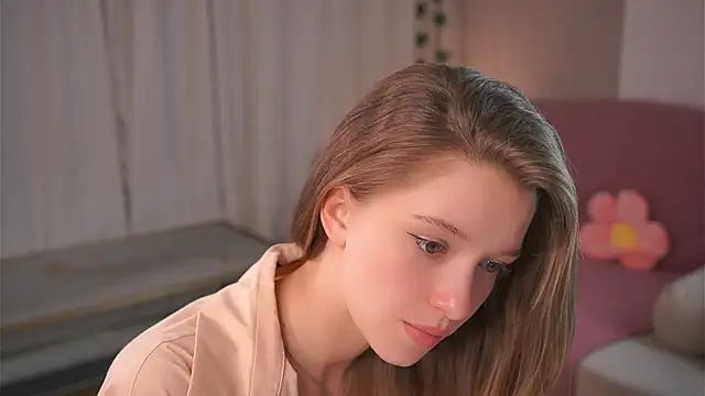 Snapshot of UdelaHathorne chatting on 11, 3, 2025 UdelaHathorne online show from 11, 3, 2025