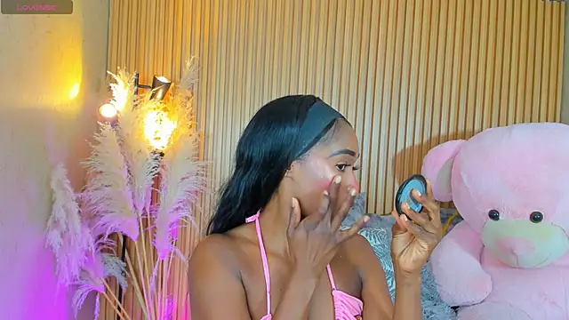 AlexiaAbbey online show from 16, 4, 2026