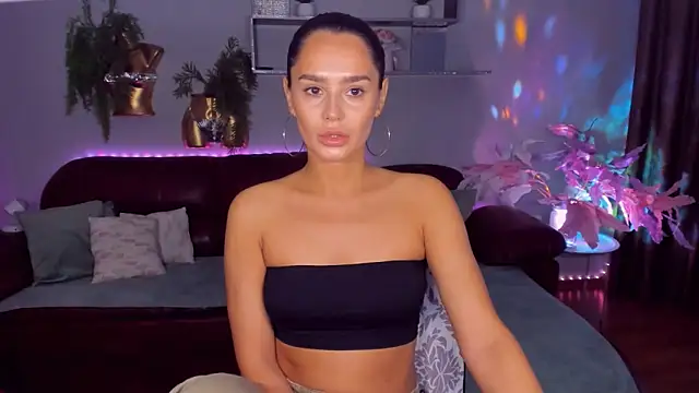 DanaSincere online show from 9, 4, 2026