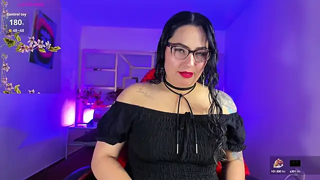 Snapshot of tamara_rouse1 chatting on 30, 9, 2025 tamara rouse1 online show from 30, 9, 2025